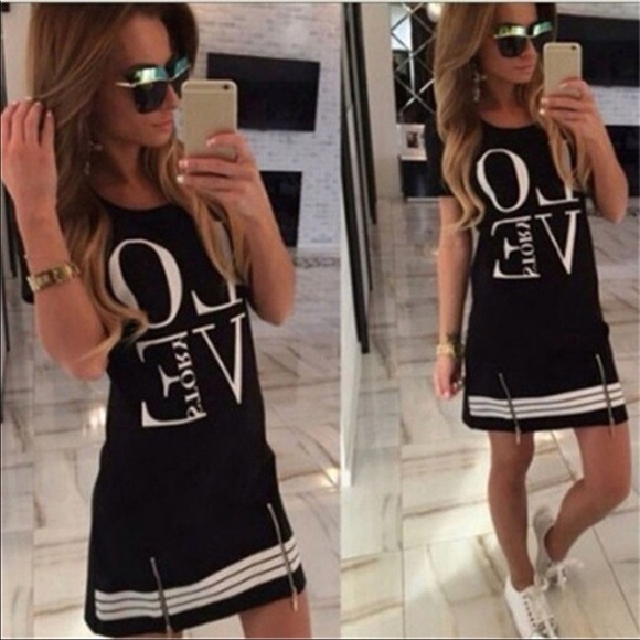 Dresses & Skirts - 3 for $30 LOVE Story Dual Zip Dress